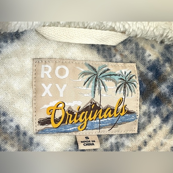 Roxy Originals Blue and Cream Plaid Button Up  Jacket w Sherpa Collar - Picture 4 of 16